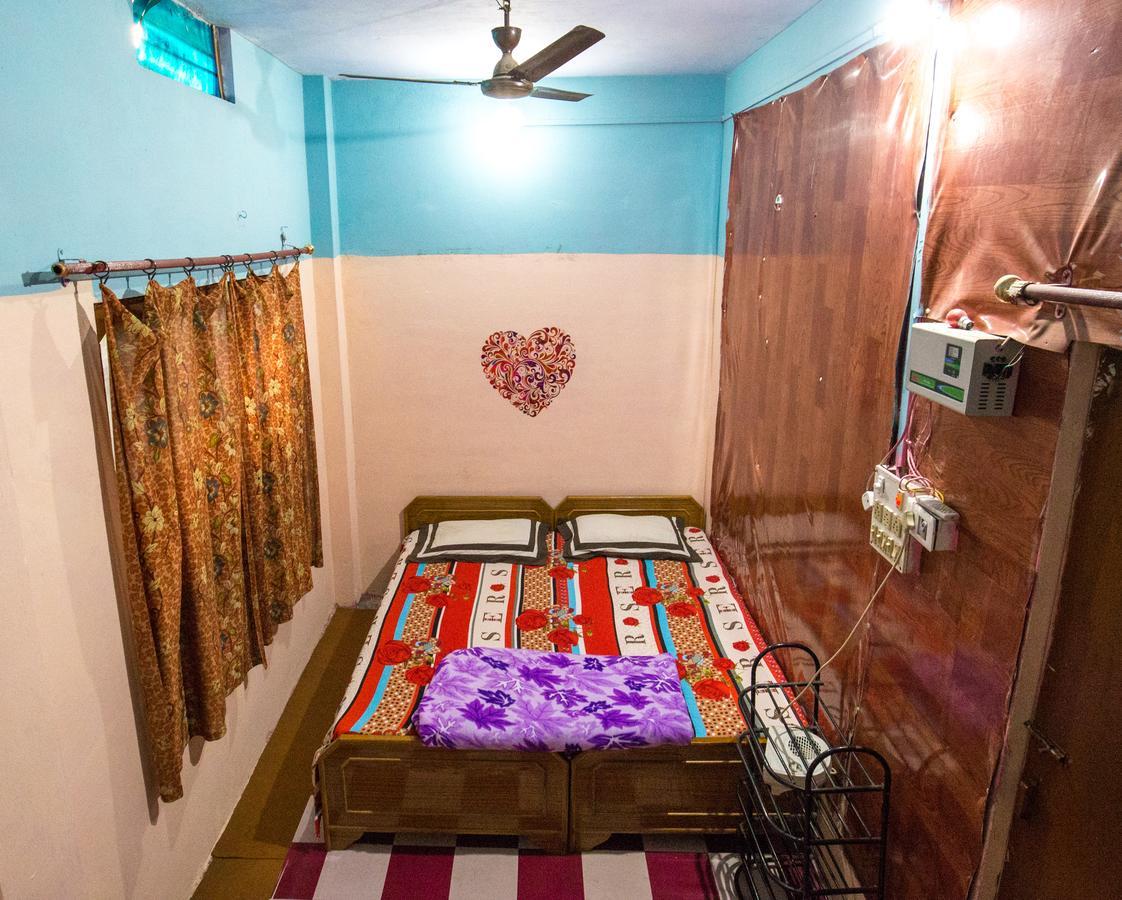Somit Paying Guest House Varanasi Exterior photo
